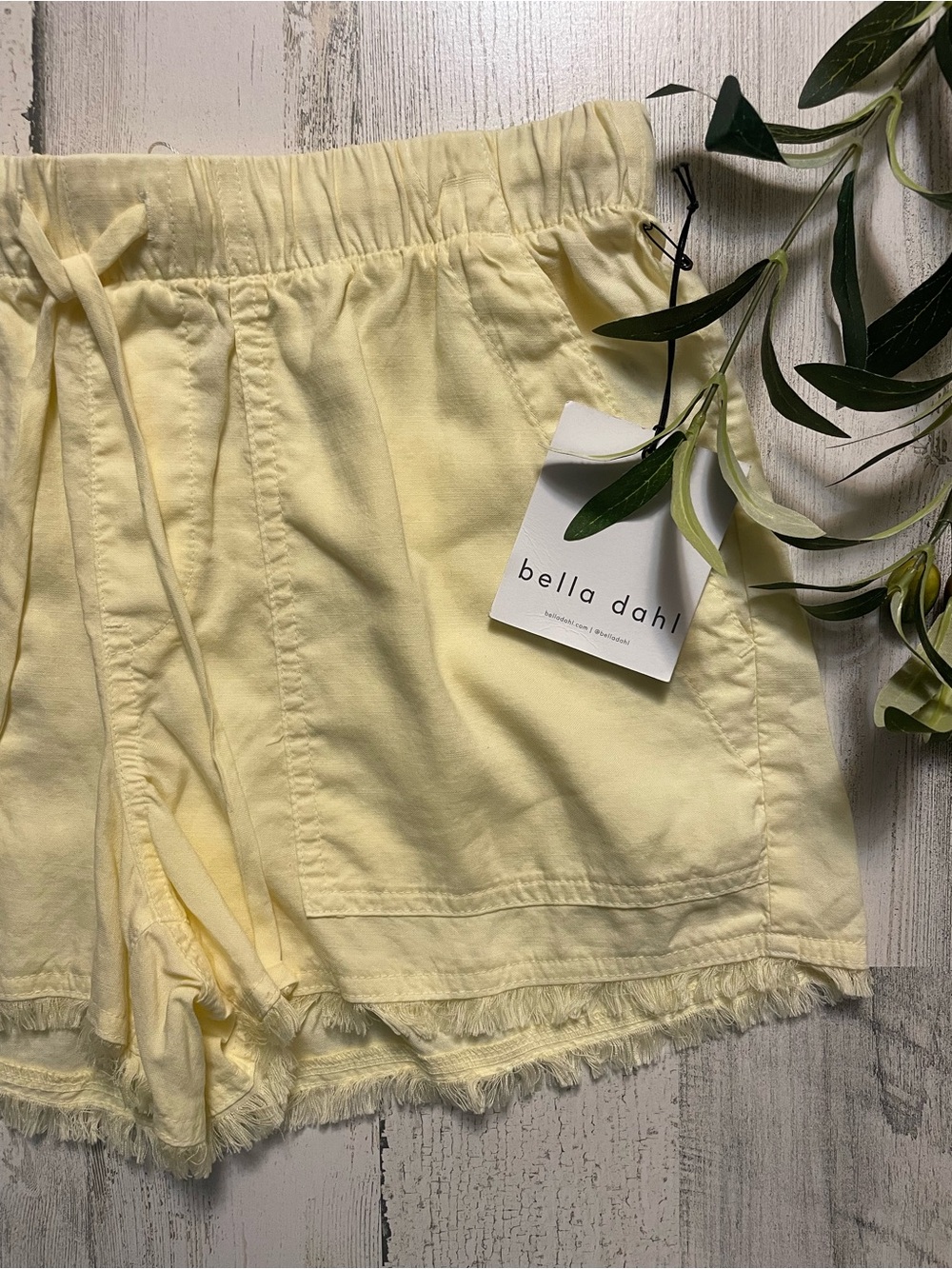 Bella Dahl | Size xs Linen Shorts